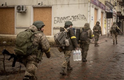 ރަޝިޔާ ސިފައިންނަށް ޒަހަރުދޭން އުޅުނު މީހަކު 20 އަހަރަށް ޖަލަށް