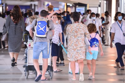 މިއަހަރުގެ ޓޫރިޒަމް ސީޒަނުގައި މިހާތަނަށް އެންމެގިނަ ފަތުރުވެރިން ޒިޔާރަތްކުރީ ހޯމަދުވަހު