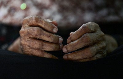 ފޮޓޯ ސްޓޯރީ: 104 އަހަރުގެ ހިނިތުންވުން، "ރީތި ފޮޓޯއެއް ދޯ"