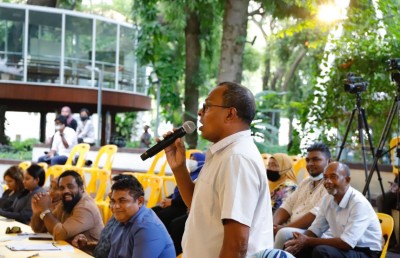 "އިންޑިޔާ އައުޓް" ގޮވަންޏާ ކަންފަތް މަތީ ޖަހަން ޖެހޭ: ފަލާހް