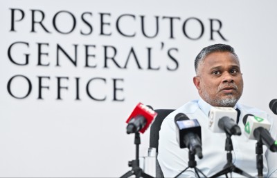 ގޯއްޗާއި ފްލެޓާ ގުޅޭ ތަހުގީގެއް ހިންގަން ފުލުހުންނަށާއި އޭސީސީ އަށް ޕީޖީގެ އަމުރެއް!