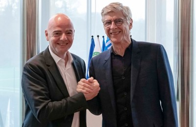 ހަތަރު އަހަރު ތެރޭ ދެ ވޯލްޑް ކަޕުން 3.3 ބިލިއަން ޕައުންޑުގެ ފައިދާއެއް ލިބޭނެ: ފީފާ