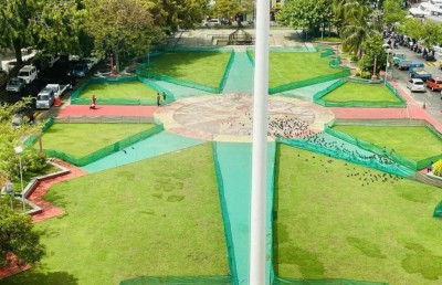 ވިނަގަނޑު ރަނގަޅަށް ނުހެދެނީސް ޖަލްސާ ޖުމްހޫރީ މައިދާނުގައި، މުއިއްޒު ހިތްހަމަނުޖެހިފައި!