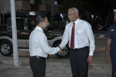 ކޯލިޝަން ނުދެމެހެއްޓޭ ނަމަ ވެރިކަން ކުރަން އުނދަގޫވާނެ: އިމްރާން