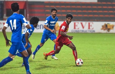 އުމުރަކާ އުމުރެއް: މިއީ އައްޑޫ ފުޓްބޯޅައިގެ ޖޭމްސް ބޮންޑް!