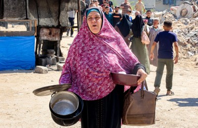 އޮކްޓޫބަރުގެ ފަހުން ޣައްޒާއަށް ވެއްދުނީ ކާނާ އާއި ފެނުގެ 12 ޓްރަކް: އޮކްސްފަމް