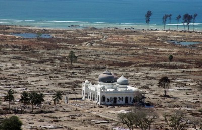 ސުނާމީގައި ބިމާ ހަމަވިޔަސް ހިތްވަރަކަށްވީ ކޮޅަށް ހުރި މިސްކިތް