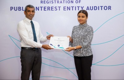 ރަޖިސްޓްރީވި އޮޑިޓަރުންނަށް ލިޔުން ދީފި