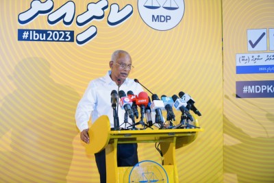 ރައީސްގެ ރައްދު ނަޝީދަށް، ފުވައްމުލަކުގައި މަޝްރޫއެއް ނުހިންގައޭ ބުނުމަކީ ޖޯކެއް