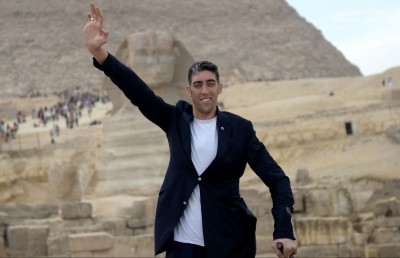 އެންމެ ދިގު މީހާ އަންބަކު ހޯދަން ރަޝިއާގައި