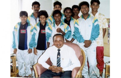 ފުޓުބޯޅައިގެ ރަންޒަމާން ގެނެސް ދެއްވީ އުމަރު ޒާހިރު!