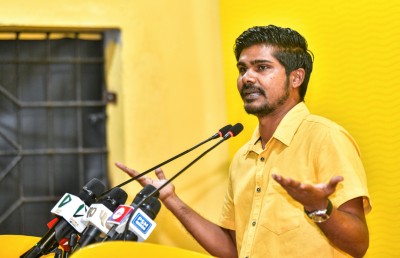 އާރުޑީސީގެ ހިޔާނާތް: މޫކޭ އާއި ޔާސިރުގެ ޕާސްޕޯޓް ހިފަހައްޓައިފި