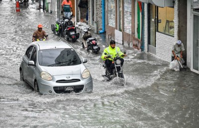 ފެންބޮޑުވާ މައްސަލަ ހައްލުކުރަން މަޖިދީ މަގުން ބައެއް ބަންދުކޮށްފި