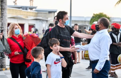 1.3 މިލިއަން ވަނަ ޓޫރިސްޓަށް ރުމޭނިއާގެ މީހެއް