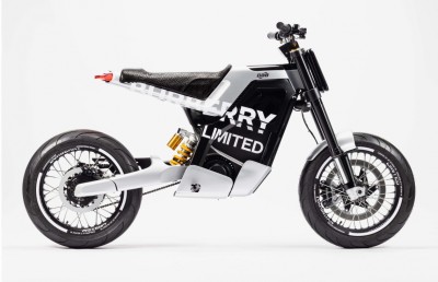 ފެޝަން ކުންފުނި ބާބަރީގެ ތައްގަނޑުގައި ސައިކަލެއް