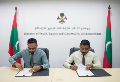 ފަސް ރަށެއްގެ ފުޓްބޯޅަ ދަނޑުތައް ނިންމުމަށް ބަޔަކާ ހަވާލުކޮށްފި