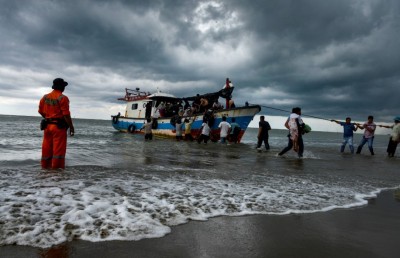 ރޮހިންޖާގެ 260 އަށް ވުރެ ގިނަ މީހުން އިންޑޮނީޝިއާއަށް