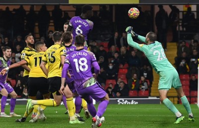 ސިޓީން ފަހު ވަގުތު އާސެނަލް ބަލިކޮށް، ޖެހިޖެހިގެން 11 މޮޅު