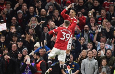 ބާންލީ ބަލިކޮށް ޔުނައިޓެޑް ހަވަނައަށް ޖެހިލައިފި