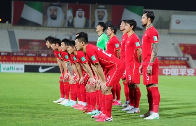 ޗައިނާގެ ގައުމީ ޓީމްގެ ކުޅުންތެރިން ޓެޓޫ ޖެހުން މަނާކޮށްފި