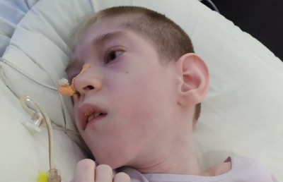 ބޭރުން ފަރުވާ ހޯދަން ނުދެވި އުޅެނިކޮށް އަނާލް ނިއާވެއްޖެ