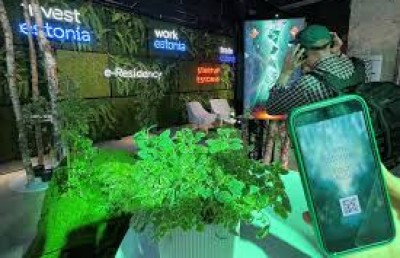 އެސްޓޯނިއާ: އިޖާދީ ވިސްނުމުގެ ތެރެއިން ޑިޖިޓަލް އިގުތިސާދެއް ބިނާކުރުމުގައި މުޅި ދުނިޔެއަށް ނަމޫނާއެއް!