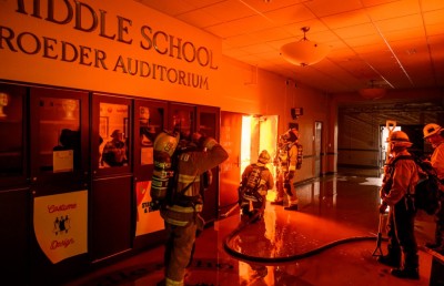 ލޮސް އެންޖެލިސްގެ ނެއިބަހުޑްތައް އަޅިއަށް، އަދިވެސް އަނދަނީ