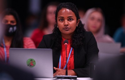 ފެނަކަ އިން ސޯލާ ޕެނަލް ހަރުކޮށްދޭ ބޮޑު މަޝްރޫއެއް ފަށައިފި