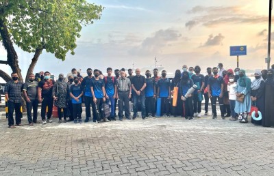 ގައުމީ ޖޫނިއާ ބެޑްމިންޓަންގެ ހޮޅުދޫ އާއި މާލޭގެ ޕޫލް އެކުގައި ކޭމްޕަށް
