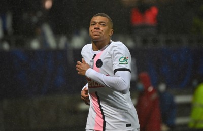 އެމްބާޕޭގެ ހެޓްރިކާ އެކު ޕީއެސްޖީ ފްރެންޗް ކަޕް ގަދަ 16 އަށް