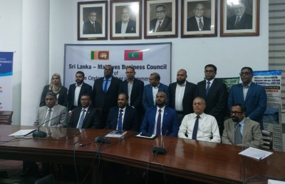 ފަރެސްމާތޮޑާ ކައުންސިލުން އައި ކޭމްޕެއް ބާއްވައި 300 އައިނު ހިލޭ ދެނީ