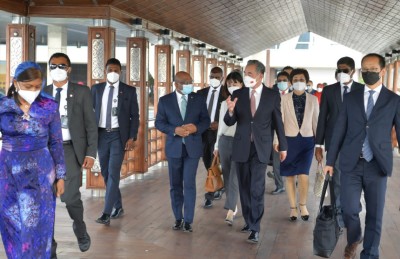 ޗައިނާގެ ފޮރިން މިނިސްޓަރު ރާއްޖެ ވަޑައިގެންފި