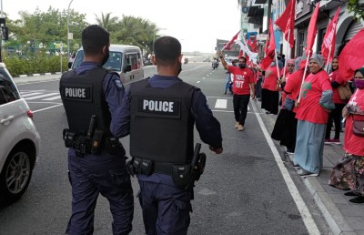 "އިންޑިއާ އައުޓް" އެއްވުމުން މިއަދު ވެސް ހަތް މީހަކު ފުލުހުންގެ ބެލުމުގެ ދަށަށް