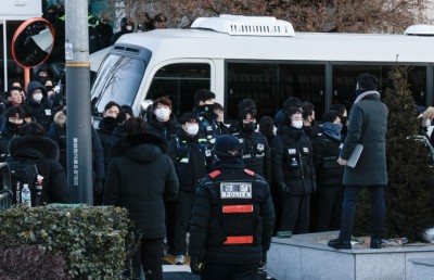 ދެކުނު ކޮރެއާގެ ރައީސް އެންމެފަހުން ހައްޔަރުކޮށްފި