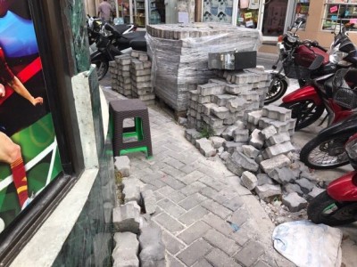 ދުވާރުމަތީ ހުރި ކުޑަކުއްޖަކު ސަލާމަތްވީ ކިރިޔާ