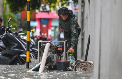 އާންމުކޮށް ފެންބޮޑުވާ 72 ރަށަކަށް ފެން ހިންދާ ޕަމްޕް ފޯރުކޮށްދީފައިވޭ: އެންޑީއެމްއޭ