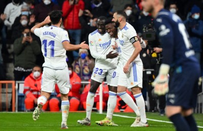 ވިނީޝަސް އާއި ބެންޒެމާގެ ލަނޑުތަކުން ރެއާލް މެޑްރިޑުން ވެލެންސިއާ ބަލިކޮށްފި