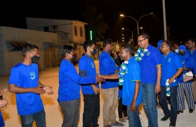 ހުސައިންގެ ވައުދުތައް ފުއްދައި ދޭނީ އެމްއެންޕީން: ނާޒިމް