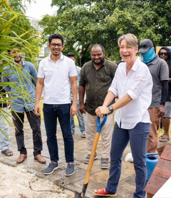 އިނގިރޭސި ސަފީރު ގޭގައި ބޮޑުކުރި ރުއް ހުޅުމާލޭގައި އިންދައިފި