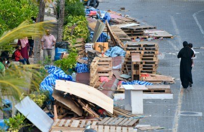 ނައިޓް މާކެޓާ އެކު ރަސްފަންނު މިއޮތީ ގޮނޑަކަށް ހަދާލައިފައި