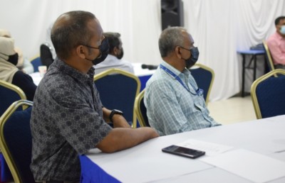 ބިދޭސީ ޑޮކްޓަރުންނަށް ވުރެ ދިވެހިން އިތުބާރުކުރަނީ ދިވެހި ޑޮކްޓަރުންނަށް: ދިރާސާ