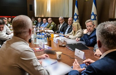 ޣައްޒާގައި ހަމަލާތައް ހުއްޓާލުމުގެ އެއްބަސްވުމަށް އިޒްރޭލު ކެބިނެޓުން ވެސް ރުހުން ދީފި