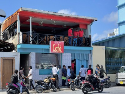 ކެފޭ ތާސީރު ބަންދުނުކުރުމުން ކޯޓަށް ދަނީ