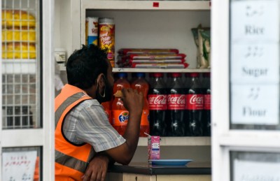 ކެފޭއެއް ފިހާރައެއް މިހާރު ވަތްކެއް ނުވޭ، ފިހާރަތަކުގައި ވެސް ބަތްގަނޑާއި ހެދިކާ!