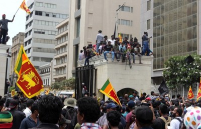 ލަންކާގެ ކުރީގެ ރައީސުން ދައުލަތުގެ ގެތަކުން ނެރެ ކުލި ދައްކަން މަހަކު 107 ޑޮލަރު ދެނީ