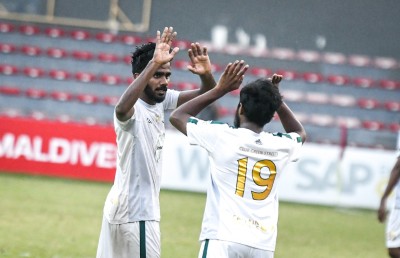 ގްރީންގެ ތަފާތަކީ ބަދަހި އާއިލާއެއްގެ ގޮތުގައި އޮތުން