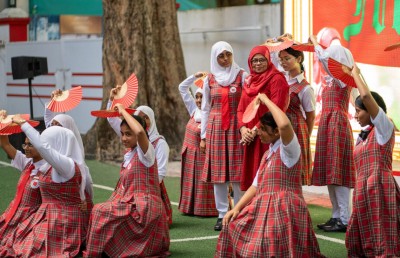 ތައުލީމީ ދާއިރާގައި 40 އަހަރު ހިދުމަތް ކުރެއްވުމަށް ފަހު އައިސްތު ރިޓަޔާ ކުރައްވައިފި