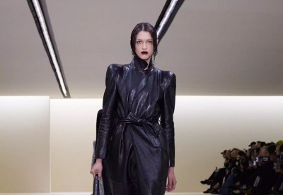 ތުހުމަތުތަކަށް ފަހު ބަލެންސިއާގާ ފުރަތަމަ ޝޯ ބާއްވައިފި