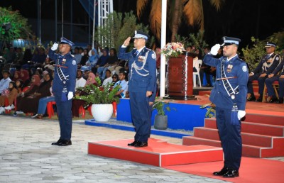 ސީޕީ އެދިވަޑައިގަތީ ޑިއުޓީގައި ފުލުހުން ފޯނާ ނުކުޅެ، ރީތި ބަހުން ވާހަކަ ދެއްކުމަށް