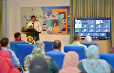 ސެޓްލައިޓް ސްކޫލުން ބޭނުންވަނީ ރަށްރަށަށް ހިޖުރަކުރި އާއިލާތައް އަނބުރާ ދިއުމަށް: މިނިސްޓަރު